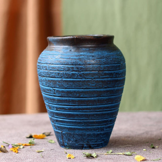 Ceramic Old Vases with Dried Flowers – Living Room Decor