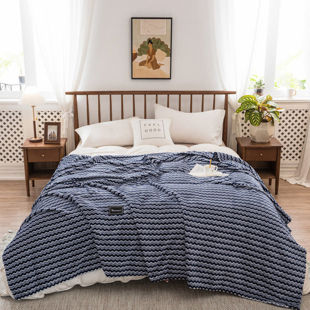 Autumn & Winter Milk Velvet Thickened Yarn-Dyed Blanket